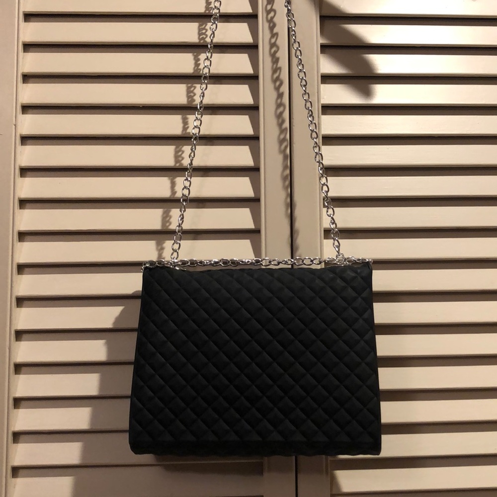 Purse - Picture 2 of 5